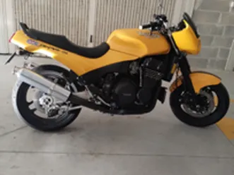 triumph daytona 1200