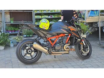 ktm 1390 superduke r