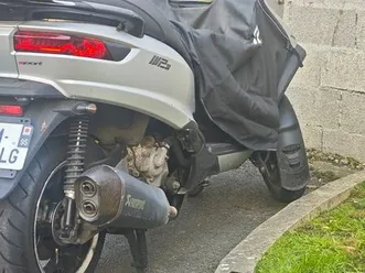 ◊ piaggio mp3 500 | moteur 13 000 km | équipé akrapovic ?