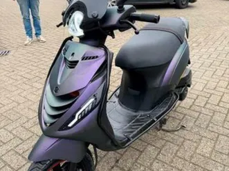 piaggio zip scooter 4 takt 2020 met sport uitlaat. paars — scooters | piaggio — marktplaats