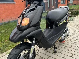② scooter peugeot tkr classe a