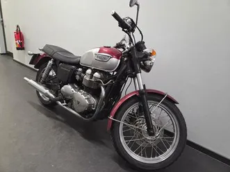 triumph bonneville 800