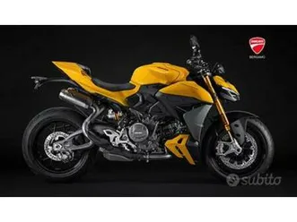 ducati streetfighter v2 s yellow