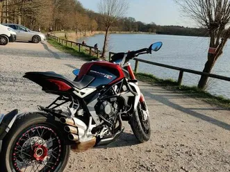 mv agusta dragster 800 rr