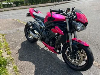 triumph street triple rs