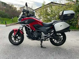 honda nc 750 xa rosso