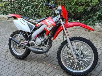 moto peugeot 50 xps track