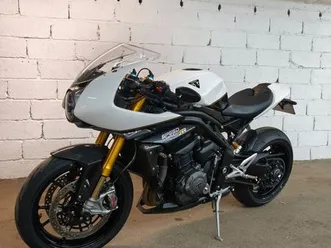 triumph speed triple rr