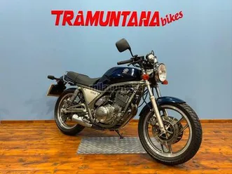 yamaha - srx 600