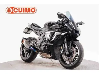 yamaha - yzf r1