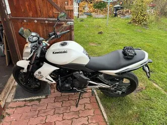 kawasaki er-6n bj 2011 - naked bike in gutem zustand