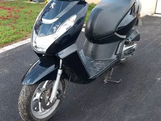 scooter peugeot kiskee