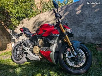 ducati streetfighter v4 s v4s première main prête à rouler