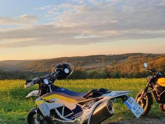 husqvarna 701 supermoto sumo wie ktm 690 smcr