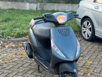 ② piaggio zip - a klasse
