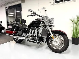 triumph rocket touring top-ausstattung !