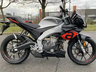 aprilia tuono