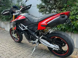 aprilia dorsoduro 1200
