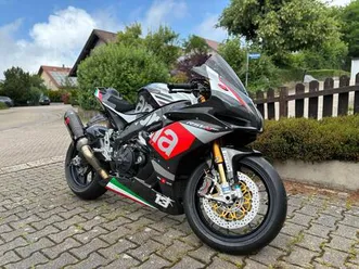 aprilia rsv4 rf my16 "race" – top aufgebautes rennmotorrad