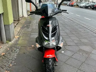 aprilia sr50 street