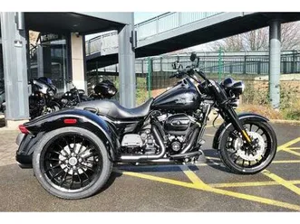 2026 harley-davidson trike flrt freewheeler trike manual