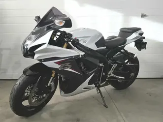 2014 suzuki gsx-r 750 *low kms*