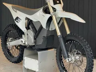 2024 stark varg…mx & enduro!