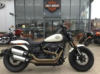 2018 harley-davidson fat bob® 114 fxfbs solid colour (18my) softail petrol manual