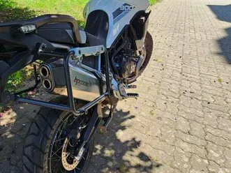 triumph tiger 900