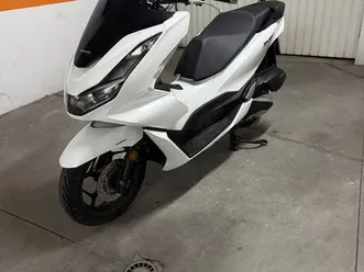 honda pcx 125 cc 2024 massamá e monte abraão