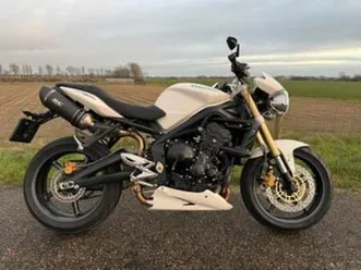 triumph street triple - zeer nette staat! — motoren | triumph — marktplaats