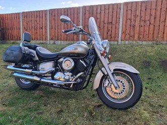 yamaha xvs 1100 drag star luzino