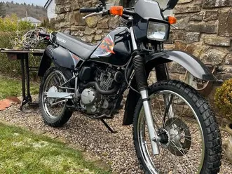 suzuki dr enduro - 2. hand, top zustand, frisch gewartet