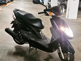 sofort❗️verkaufe yamaha cygnus x 125 ccm.