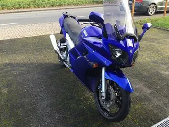 yamaha fjr 1300 sporttourer in blau