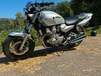 yamaha xjr1300