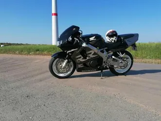 honda cbr 900 sc33
