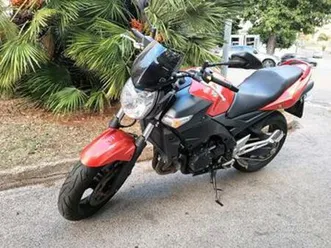 suzuki gsr 600