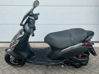 piaggio zip 4 takt 3v 50cc 2018 brom sp line full option — scooters | piaggio — marktplaats