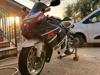 suzuki gsx-r 600