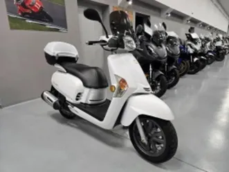 kymco like 200ie, 2010г.