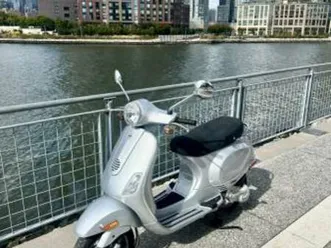 vespa lx150 clean title 60 mph only 1,700 miles with full service tune