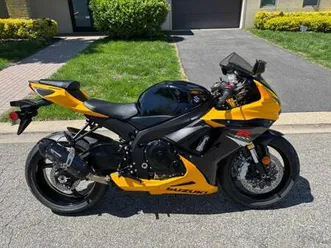 2017 suzuki gsxr 750 only 1000 miles