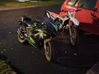 verkaufe eine rieju rs2 50 ccm und eine beta rr 50 mit 77 ccm