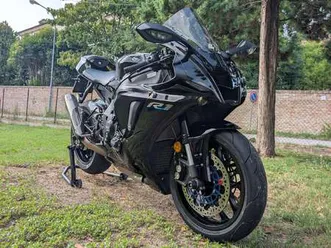 yamaha yzf-r1 nero