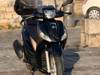 piaggio medley 125