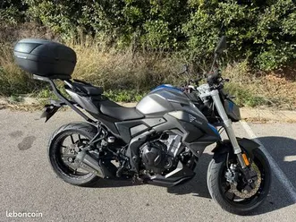 vend voge 500r - permis a2 - 8000 km - 3800