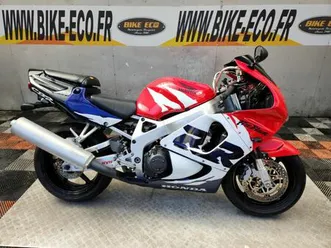 honda cbr 1999 125 cm3 | moto sportive | 62 272 km | rouge | 13127 vitrolles
