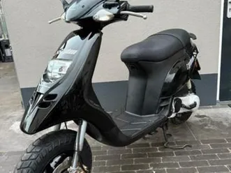 ⭐️piaggio typhoon 50cc 2 takt brom glans zwart⭐️ — scooters | piaggio — marktplaats