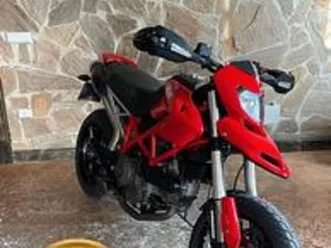 ducati hypermotard 796